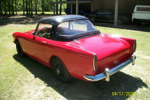 Sunbeam Alpine Series V 1967 image number 24