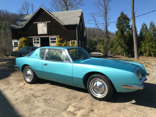 Studebaker Avanti 1964 image number 2