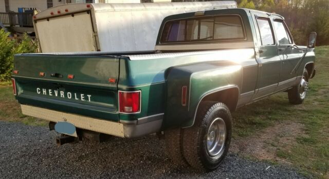 Chevrolet C/K Pickup 3500 1979 image number 4