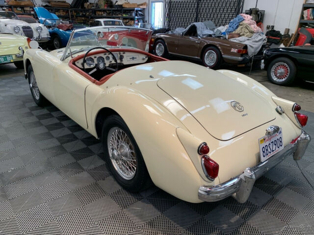 MG MGA 1960 image number 10