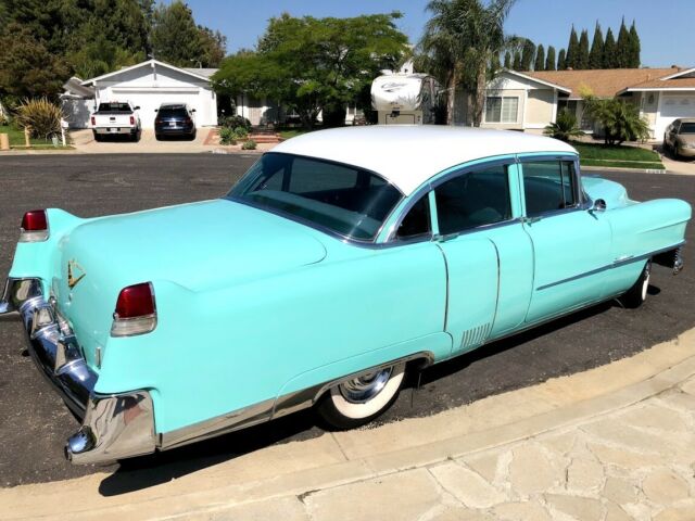 Cadillac Fleetwood 1954 image number 17