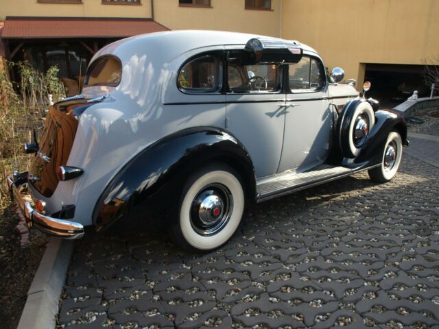 Packard Standard Eight 1937 image number 21