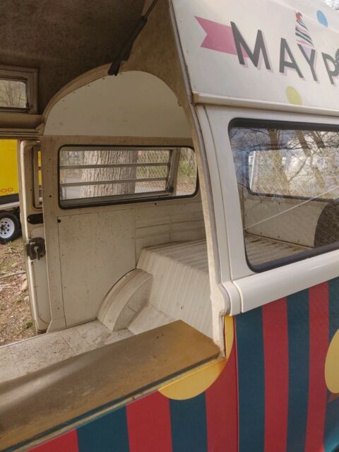 Volkswagen Vanagon 1972 image number 23