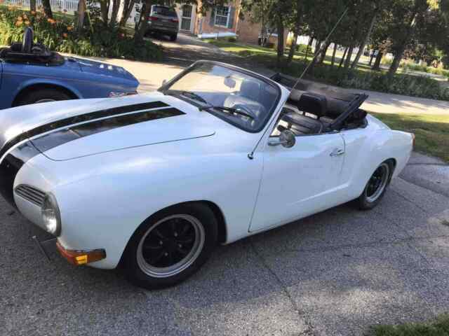 Volkswagen Karmann Ghia 1972 image number 14