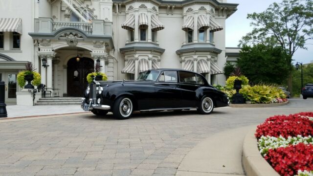 Rolls-Royce Silver Cloud II LWB 1961 image number 27