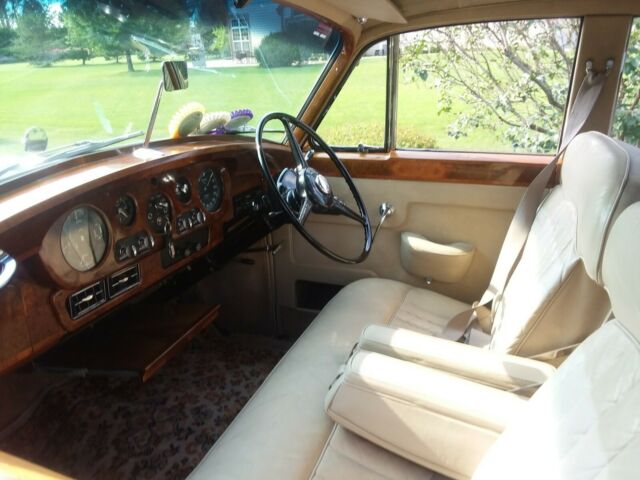 Rolls-Royce Silver Cloud II LWB 1961 image number 31