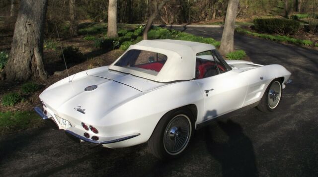 Chevrolet Corvette 1963 image number 25