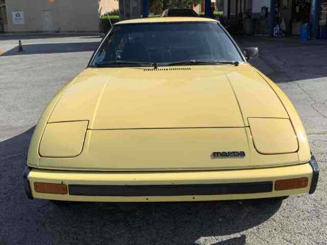 Mazda RX-7 1979 image number 30