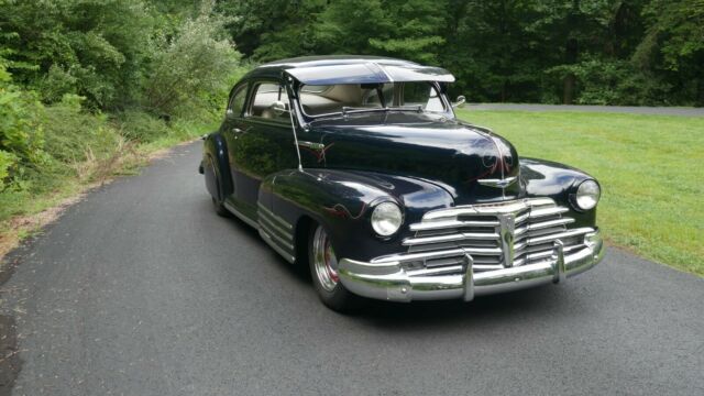 Chevrolet Fleetline 1947 image number 27