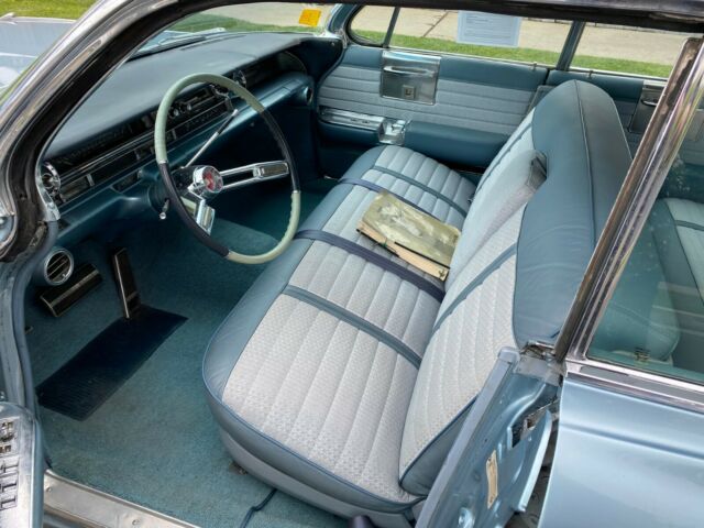 Cadillac DeVille 1961 image number 29