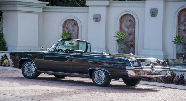 Chrysler Imperial 1966 image number 2