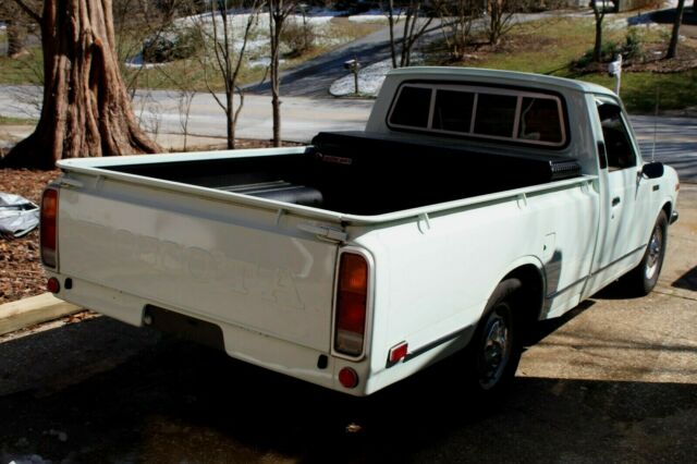 Toyota Pickup 1977 image number 27