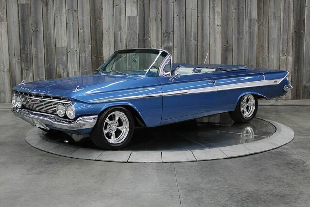 Chevrolet Impala 1961 image number 0