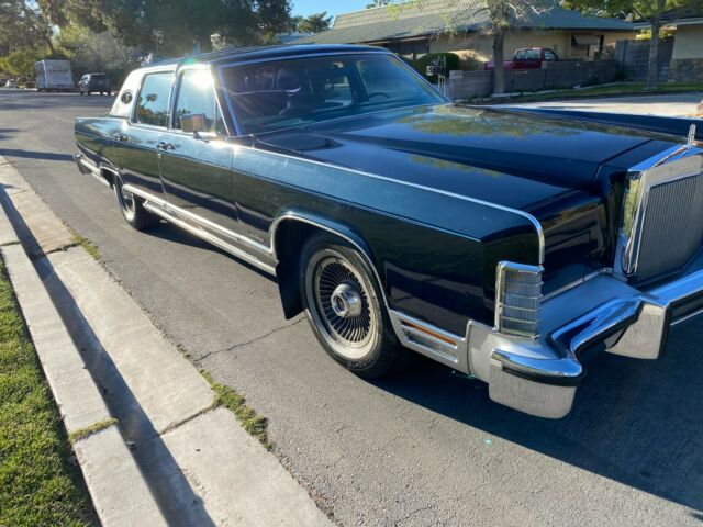 Lincoln Continental 1979 image number 25