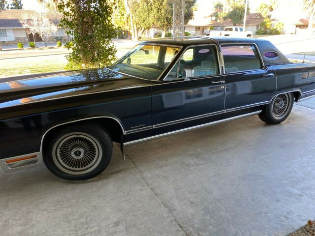 Lincoln Continental 1979 image number 30