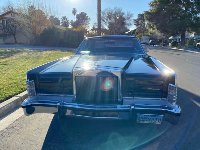 Lincoln Continental 1979 image number 4