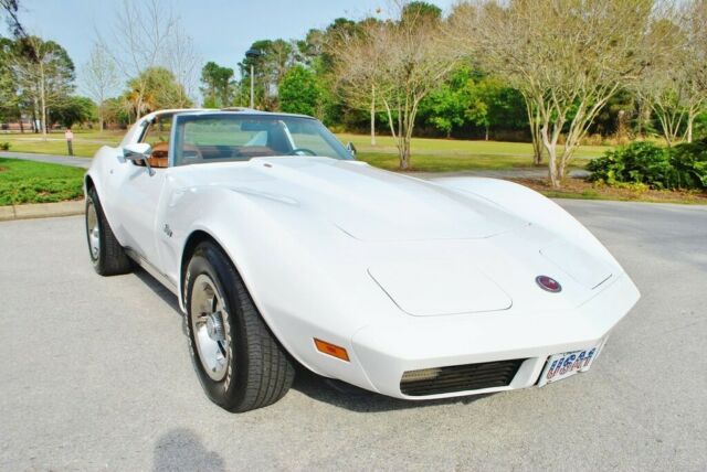 Chevrolet Corvette 1973 image number 24