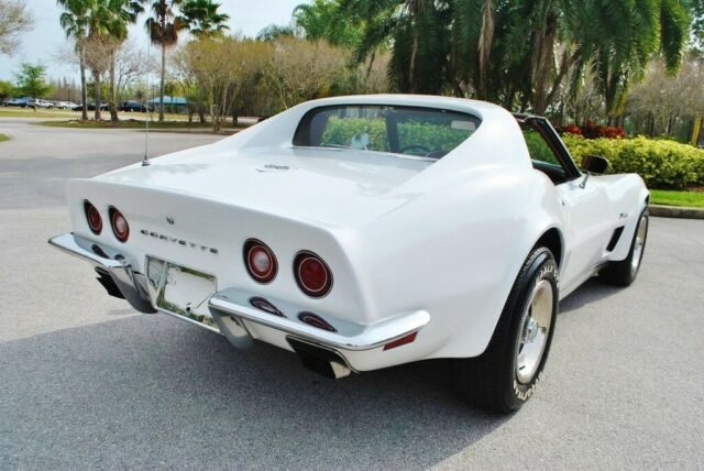 Chevrolet Corvette 1973 image number 3