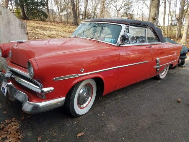 Ford Sunliner 1953 image number 29