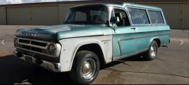 Dodge D100 Carryall 1972 image number 0