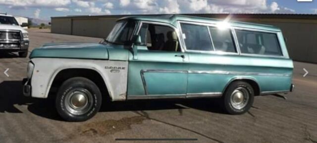 Dodge D100 Carryall 1972 image number 1