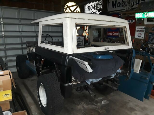 Ford Bronco 1966 image number 0