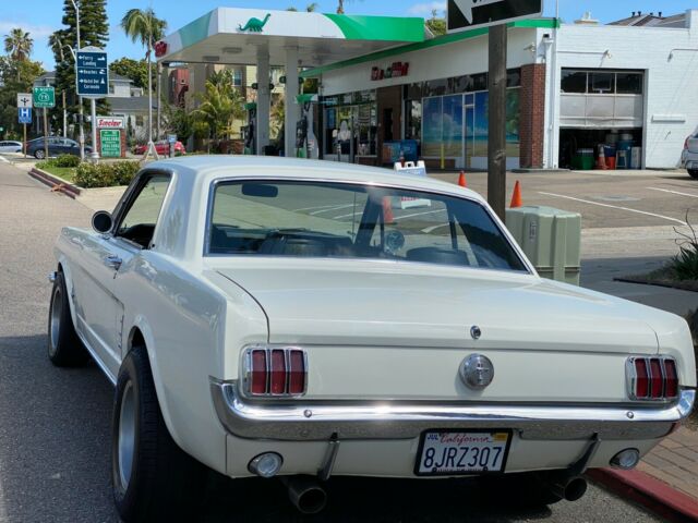 Ford Mustang 1966 image number 15