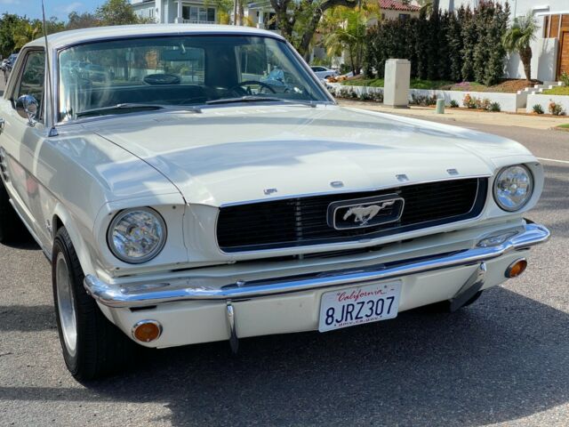 Ford Mustang 1966 image number 18