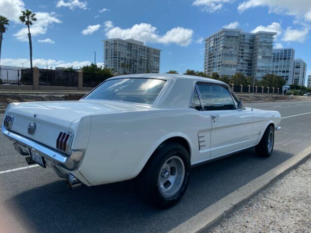 Ford Mustang 1966 image number 19