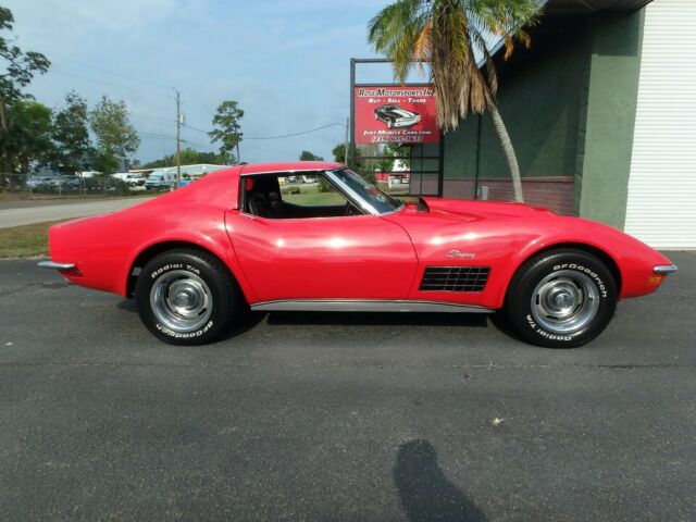 Chevrolet Corvette 1971 image number 16