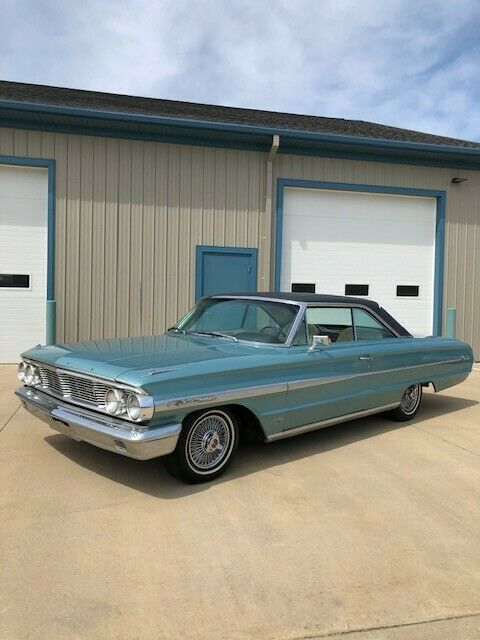 Ford Galaxie 1964 image number 0