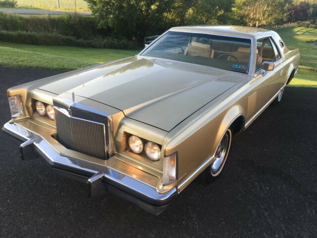 Lincoln Mark Series 1979 image number 0