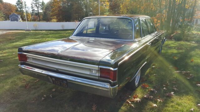 Plymouth Road Runner 1967 image number 2