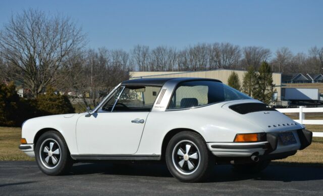 Porsche 911 1973 image number 2