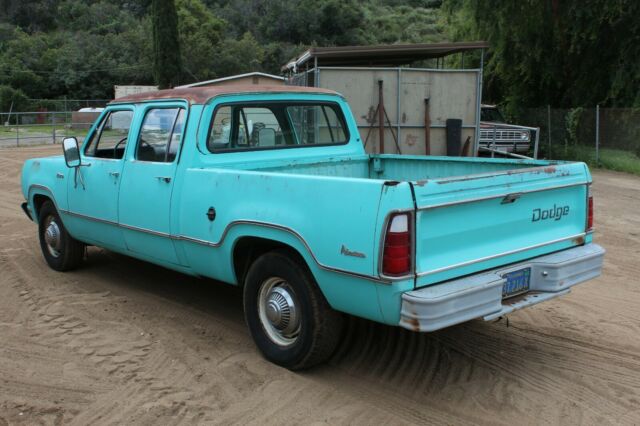 Dodge Truck 1974 image number 2