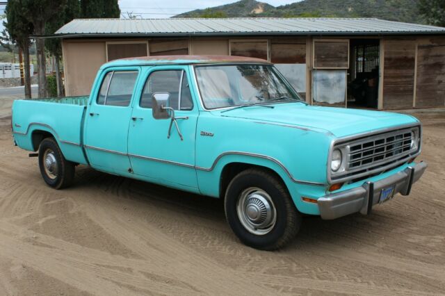 Dodge Truck 1974 image number 6