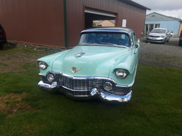 Cadillac Fleetwood 1954 image number 0