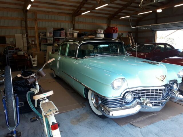 Cadillac Fleetwood 1954 image number 21