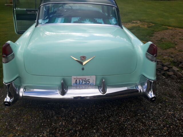 Cadillac Fleetwood 1954 image number 26