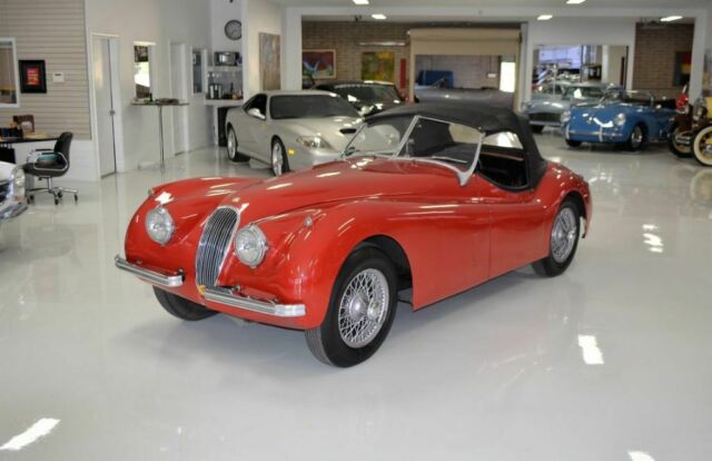 Jaguar XK120 OTS 1952 image number 28