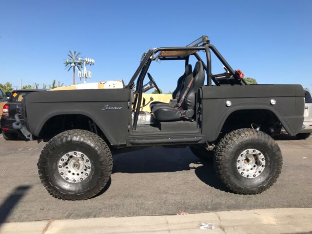 Ford Bronco 1967 image number 2