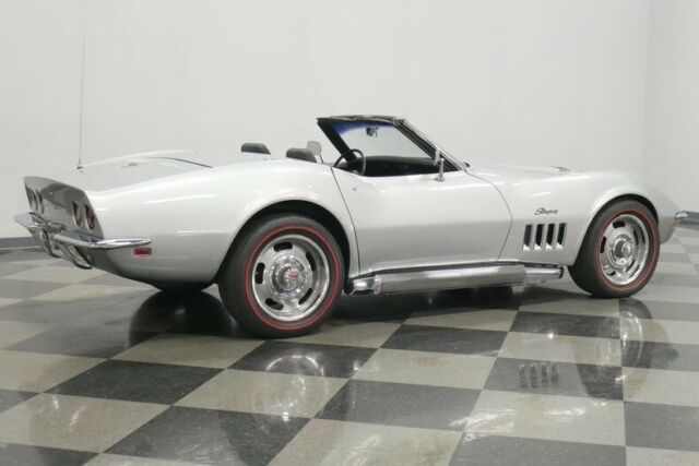 Chevrolet Corvette 1969 image number 14