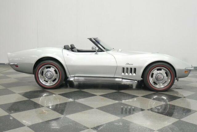 Chevrolet Corvette 1969 image number 15