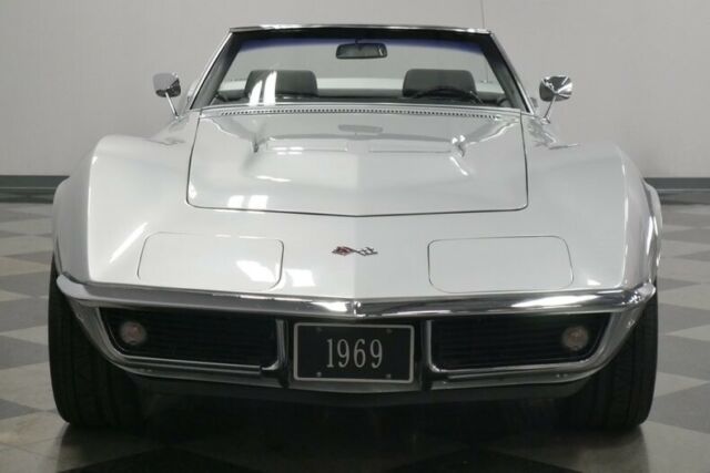 Chevrolet Corvette 1969 image number 19