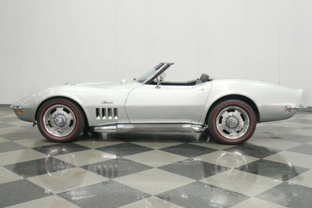 Chevrolet Corvette 1969 image number 31