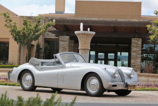 Jaguar XK120 DHC 1954 image number 1