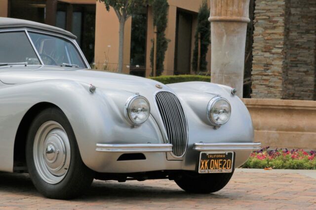 Jaguar XK120 DHC 1954 image number 6