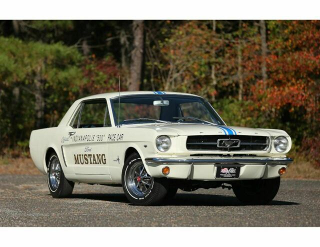 Ford Mustang 1965 image number 0