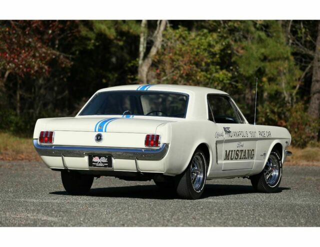 Ford Mustang 1965 image number 20