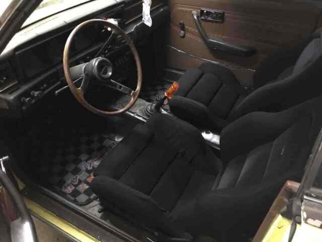 Datsun 610 1973 image number 21